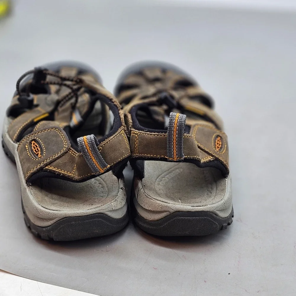 Keen Newport H2 Mens Brown Leather Waterproof Hiking Sandals Size 10 102321